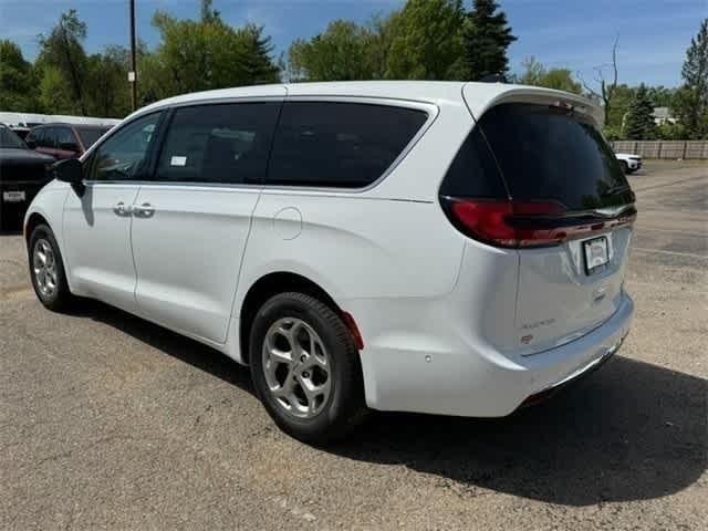 new 2024 Chrysler Pacifica car, priced at $48,160