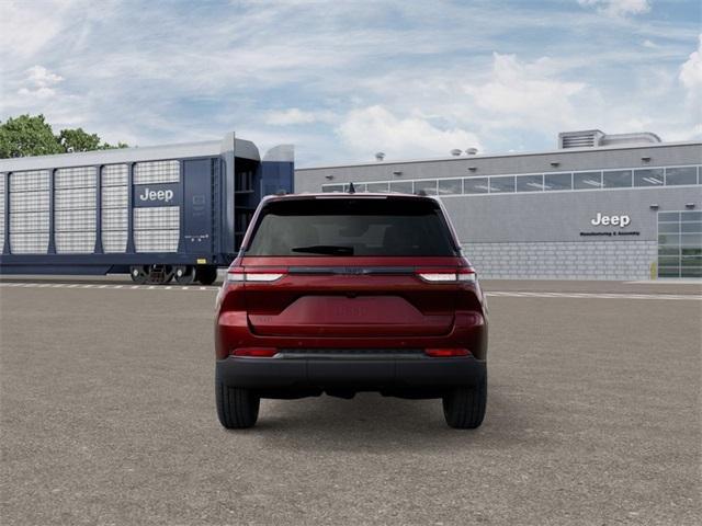 new 2025 Jeep Grand Cherokee car, priced at $46,997