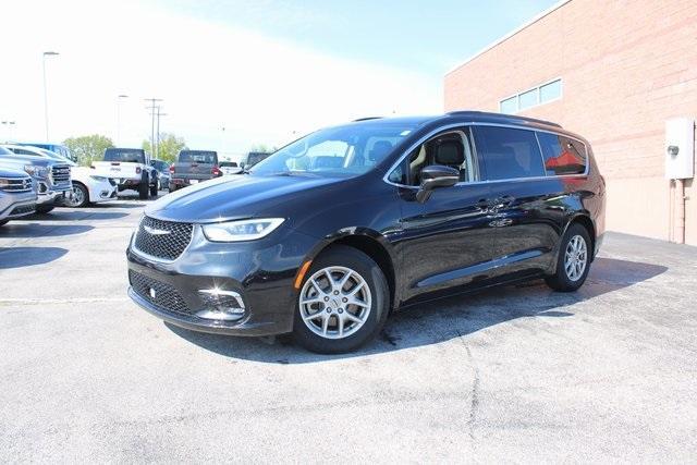 used 2022 Chrysler Pacifica car, priced at $27,645