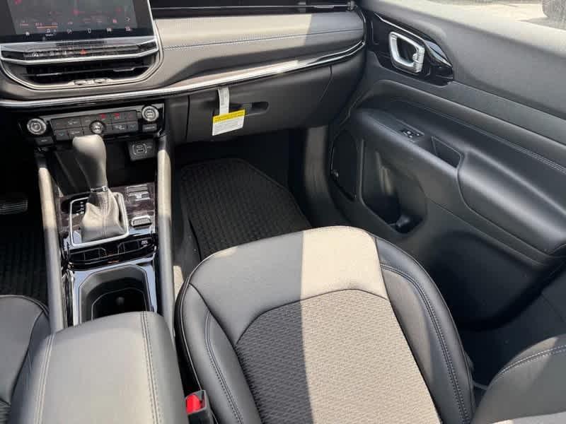 new 2025 Jeep Compass car, priced at $38,305