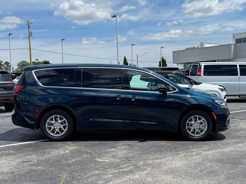 new 2025 Chrysler Pacifica car, priced at $46,597