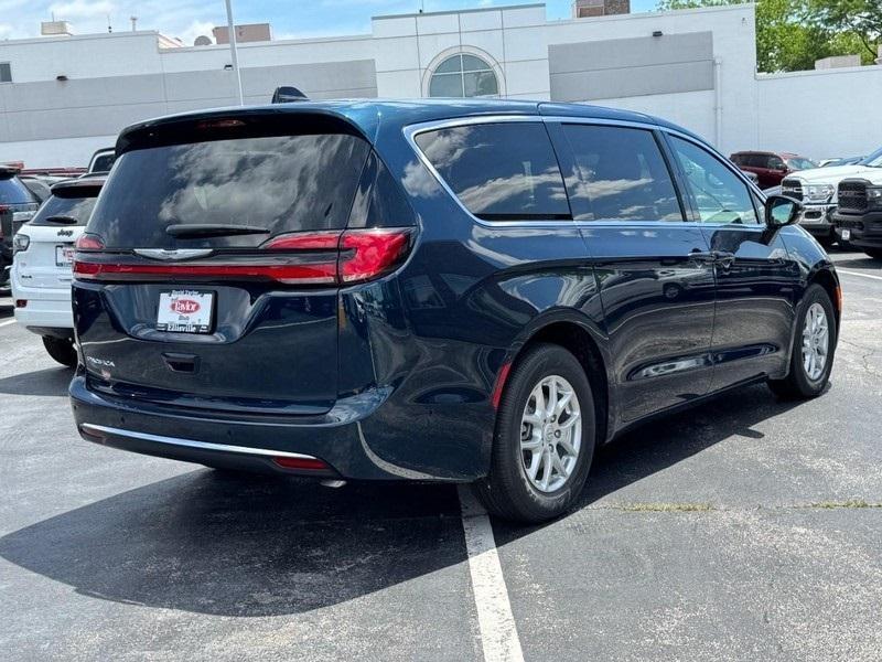 new 2025 Chrysler Pacifica car, priced at $46,597