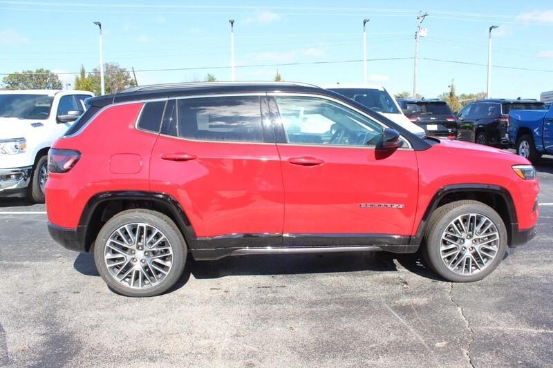 new 2024 Jeep Compass car, priced at $39,819