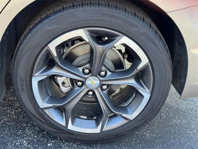 used 2022 Chevrolet Malibu car, priced at $18,998