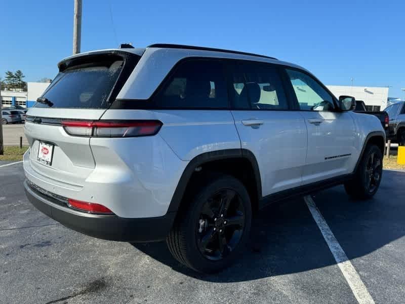 new 2024 Jeep Grand Cherokee car, priced at $44,291