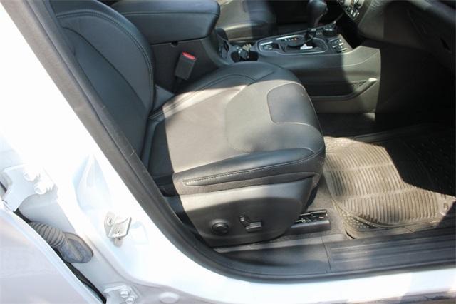 used 2022 Jeep Cherokee car, priced at $26,997