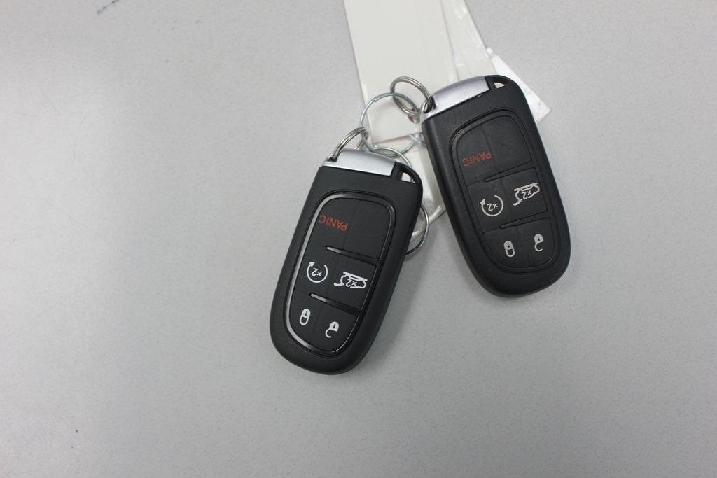 used 2022 Jeep Cherokee car, priced at $26,998