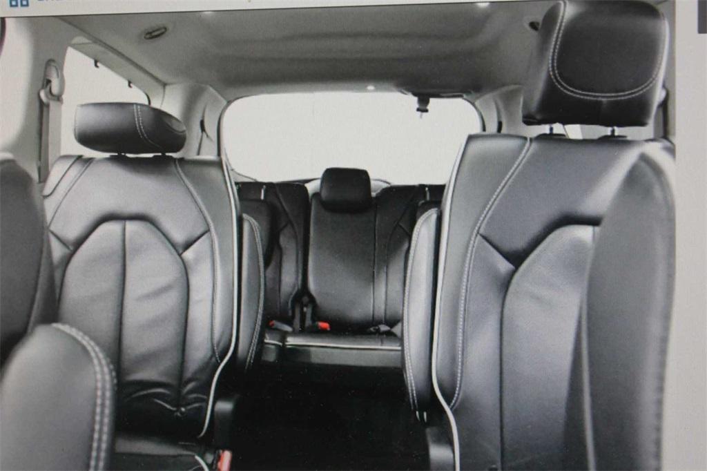 used 2024 Chrysler Pacifica car, priced at $36,335