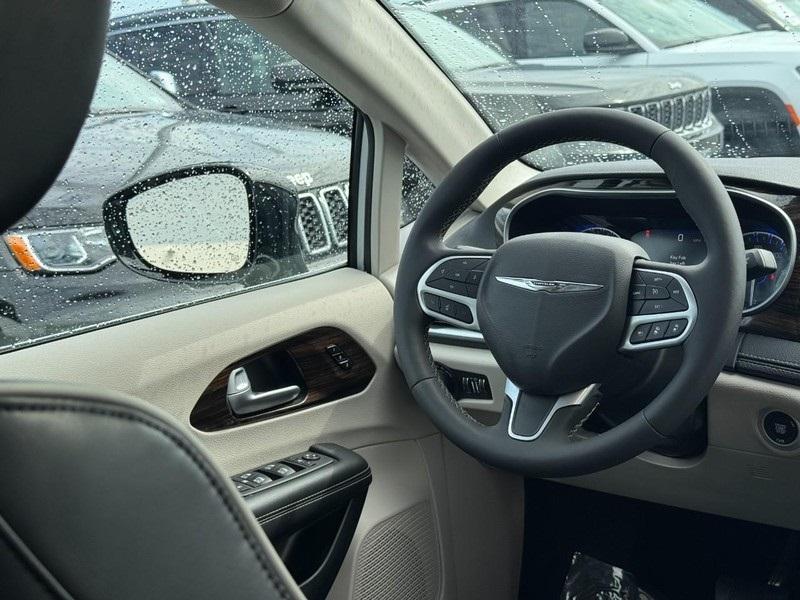 used 2024 Chrysler Pacifica car, priced at $35,750