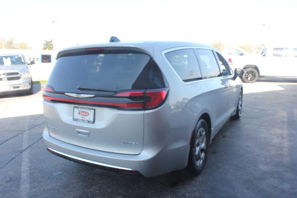 used 2024 Chrysler Pacifica car, priced at $38,995