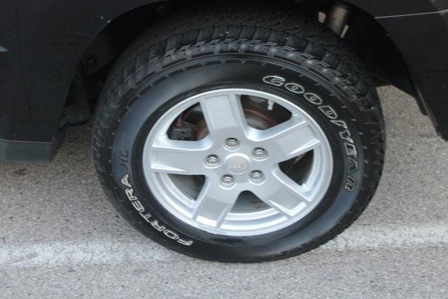 used 2007 Jeep Grand Cherokee car, priced at $8,977