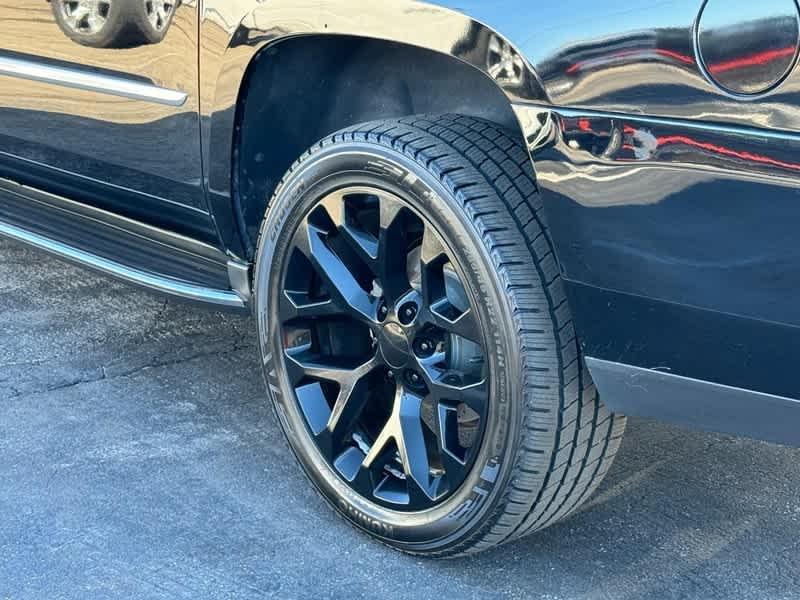 used 2017 Cadillac Escalade ESV car, priced at $27,757