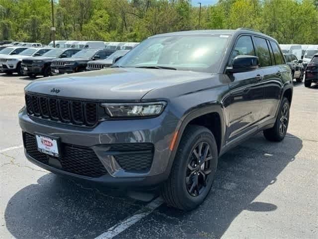 new 2024 Jeep Grand Cherokee car, priced at $40,755