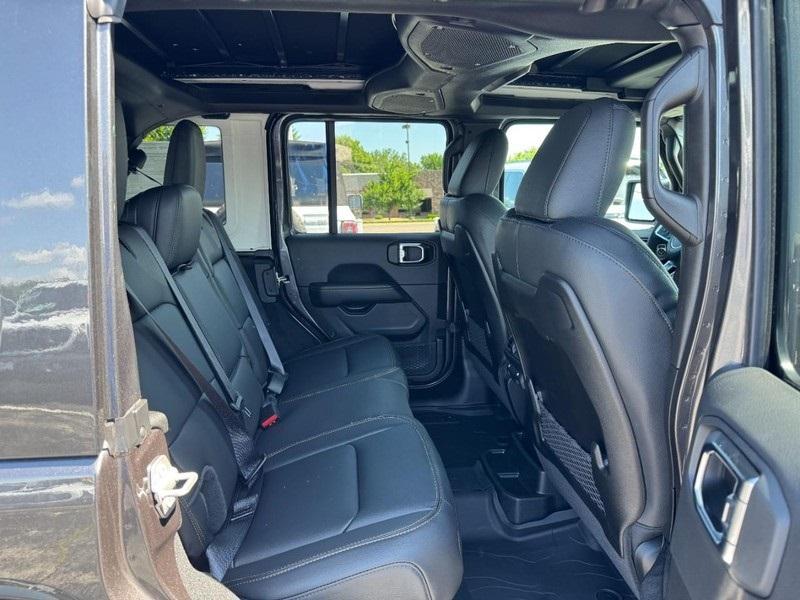 new 2025 Jeep Wrangler car, priced at $54,998