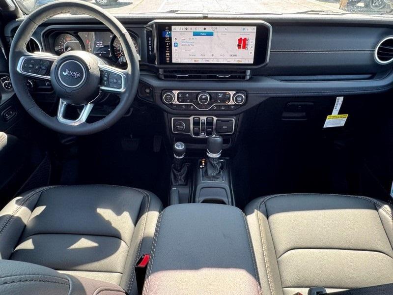 new 2025 Jeep Wrangler car, priced at $54,998