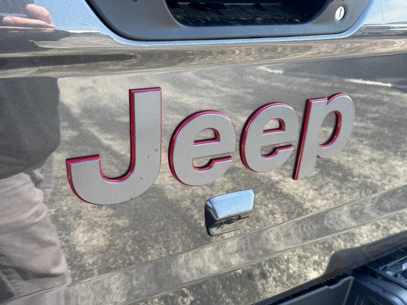 new 2025 Jeep Gladiator car, priced at $54,446