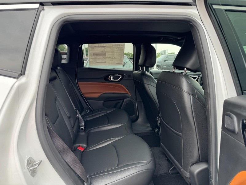 new 2025 Jeep Compass car, priced at $35,197