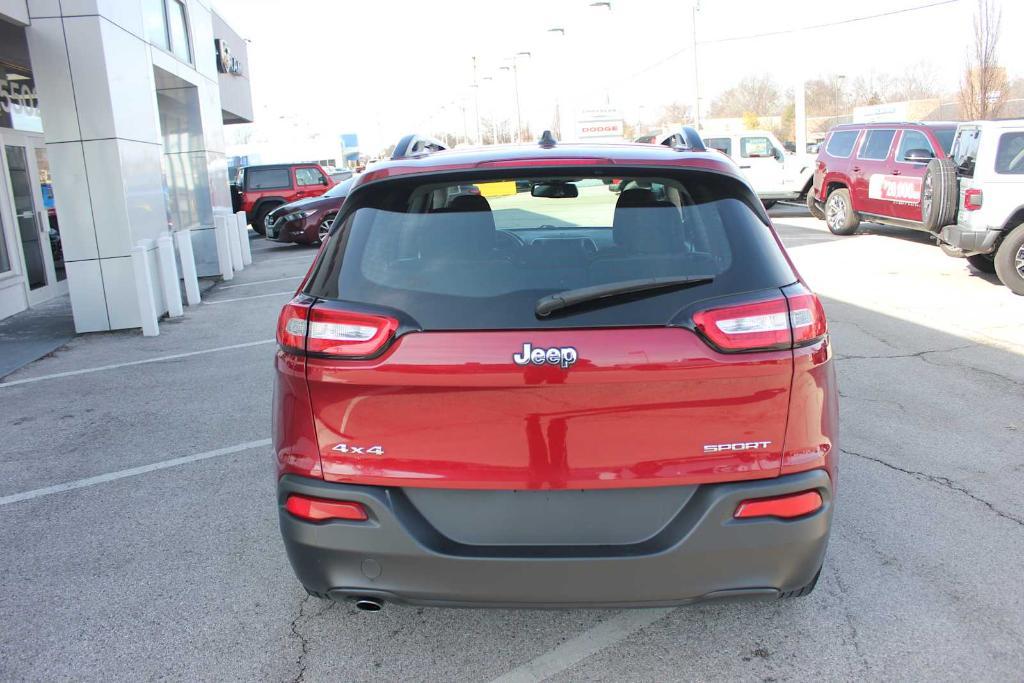 used 2016 Jeep Cherokee car, priced at $12,995