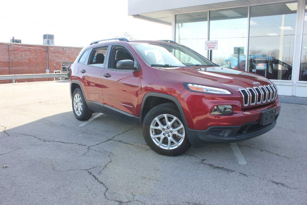 used 2016 Jeep Cherokee car, priced at $12,995