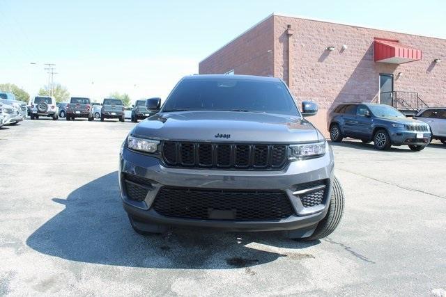 used 2023 Jeep Grand Cherokee car, priced at $39,160