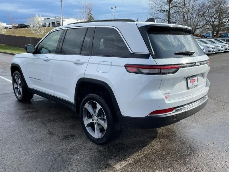 new 2024 Jeep Grand Cherokee car, priced at $47,062