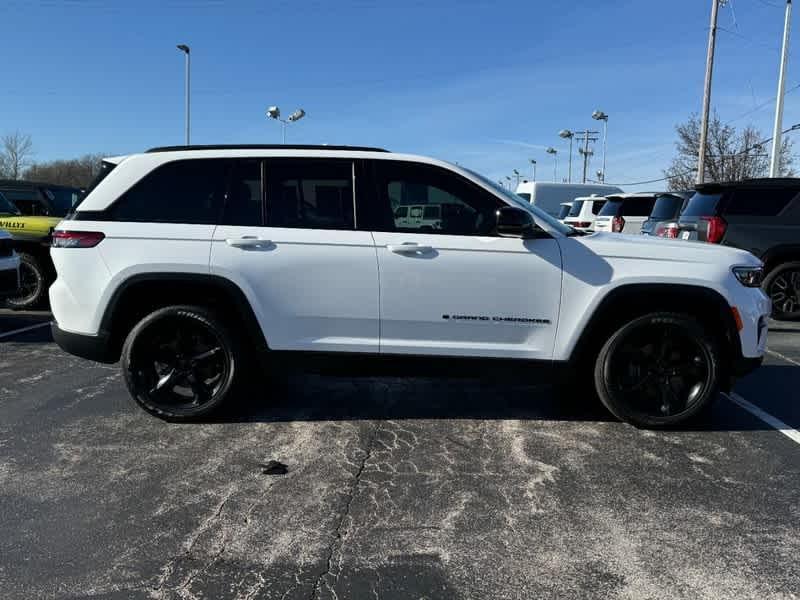 used 2023 Jeep Grand Cherokee car, priced at $37,754