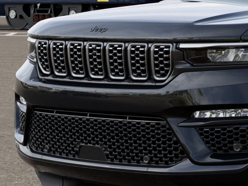 new 2025 Jeep Grand Cherokee car, priced at $61,695