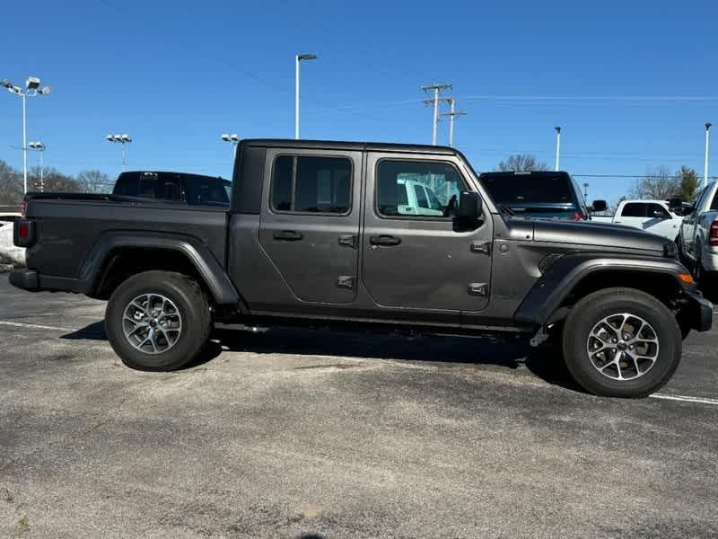 new 2024 Jeep Gladiator car, priced at $41,858