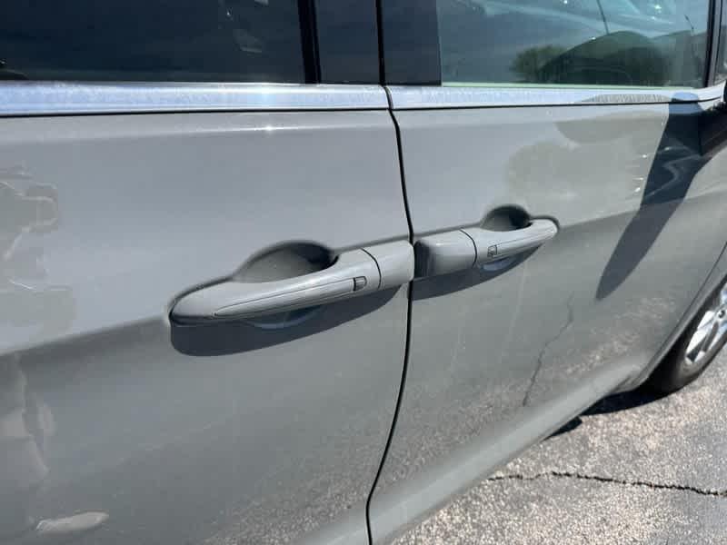 used 2022 Chrysler Pacifica car, priced at $22,578