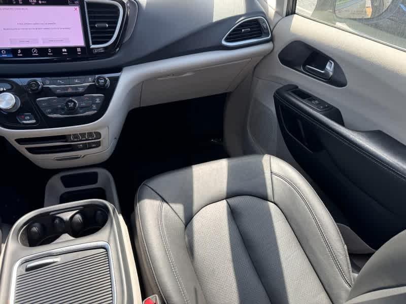 used 2022 Chrysler Pacifica car, priced at $22,578