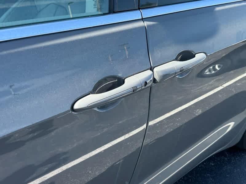 used 2022 Chrysler Pacifica car, priced at $23,542
