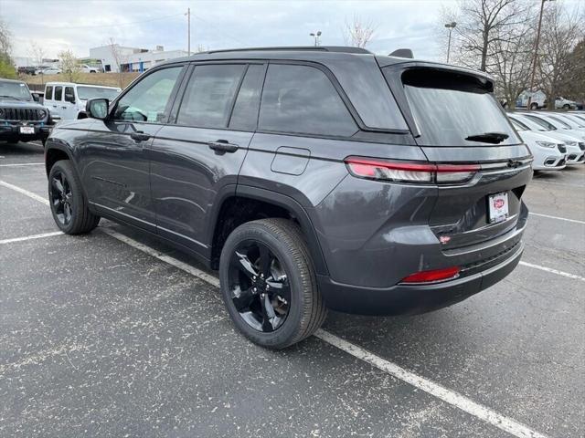 new 2024 Jeep Grand Cherokee car, priced at $43,735