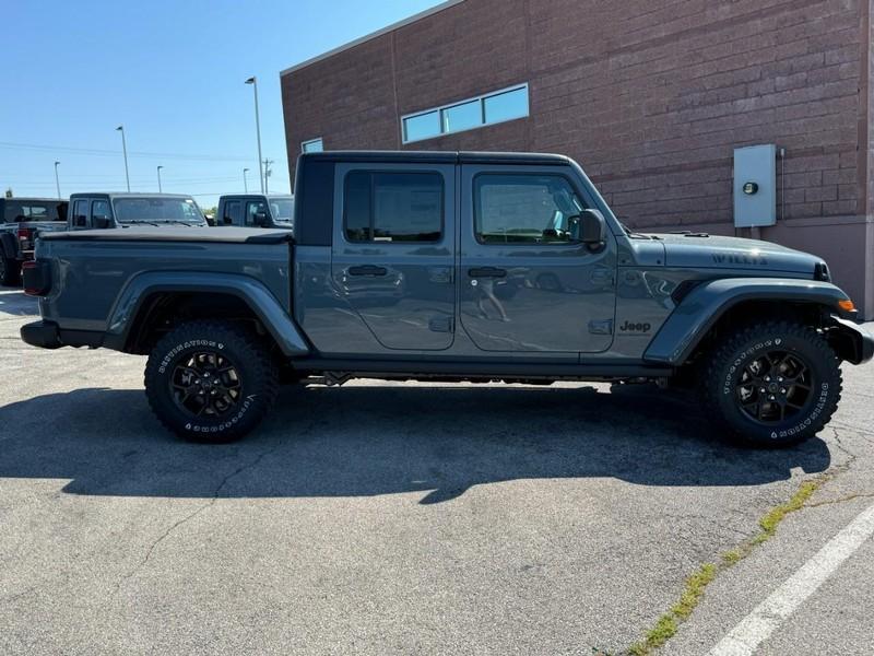 new 2024 Jeep Gladiator car, priced at $50,921