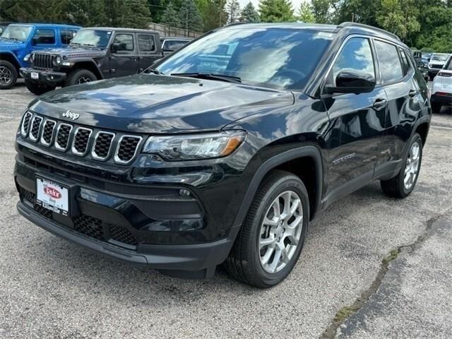 new 2024 Jeep Compass car, priced at $35,171