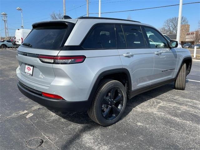 new 2024 Jeep Grand Cherokee car, priced at $44,235