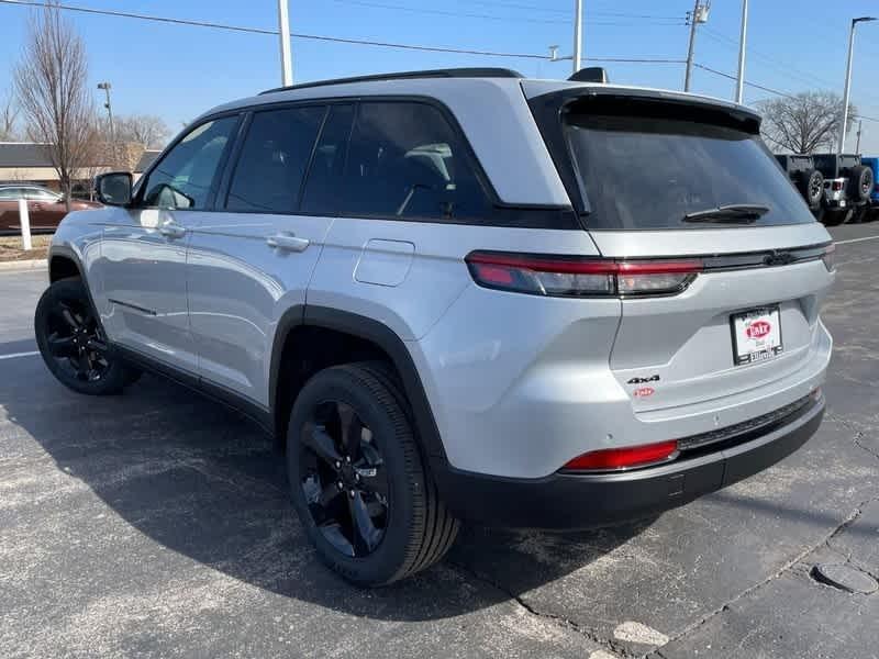 new 2024 Jeep Grand Cherokee car, priced at $42,235