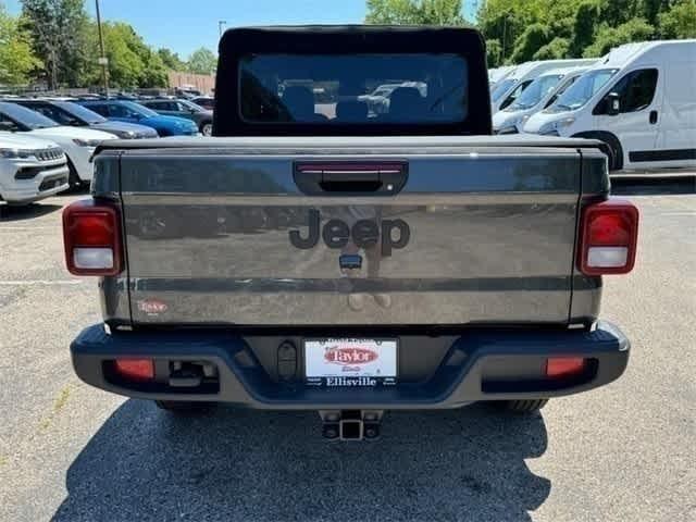 new 2024 Jeep Gladiator car, priced at $47,727