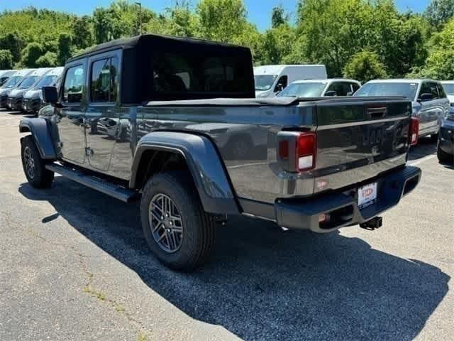 new 2024 Jeep Gladiator car, priced at $47,727