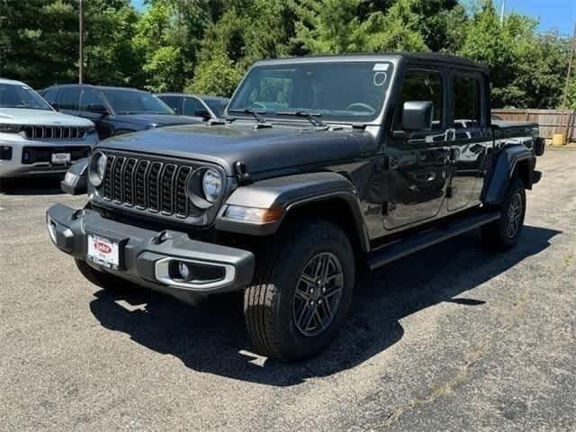 new 2024 Jeep Gladiator car, priced at $47,727