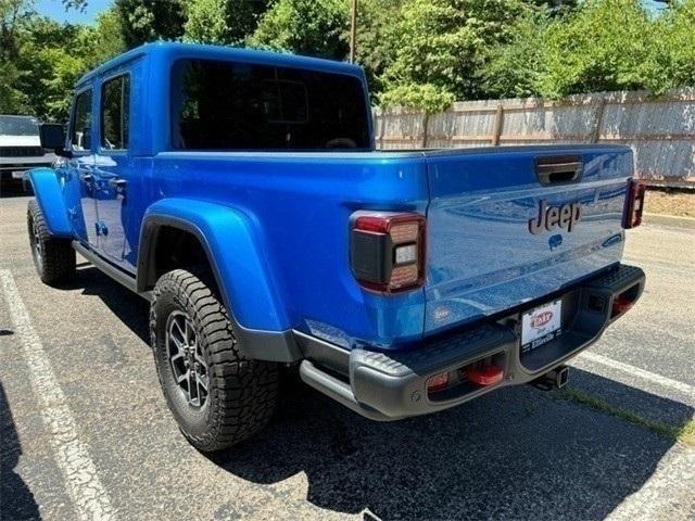 new 2024 Jeep Gladiator car, priced at $59,012