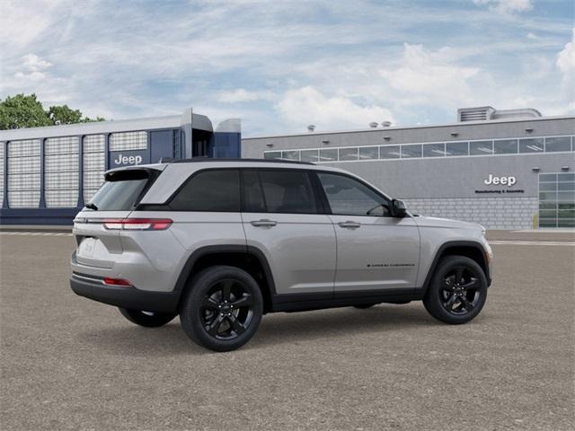 new 2025 Jeep Grand Cherokee car, priced at $43,125