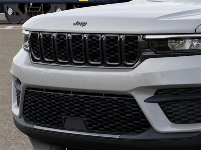 new 2025 Jeep Grand Cherokee car, priced at $43,125