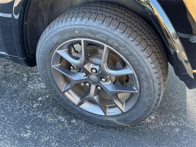 used 2021 Jeep Grand Cherokee car, priced at $24,434