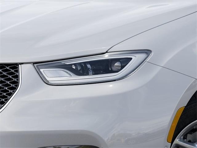 new 2025 Chrysler Pacifica car, priced at $39,224