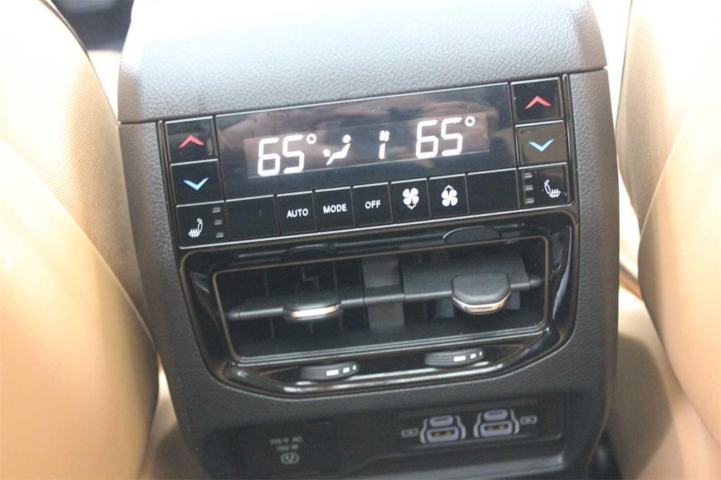 used 2024 Jeep Grand Cherokee car, priced at $52,841