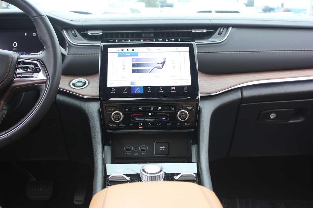 used 2024 Jeep Grand Cherokee car, priced at $55,851