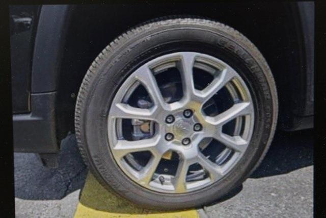 used 2022 Jeep Compass car, priced at $27,998