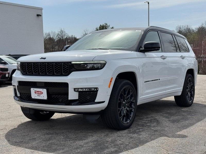 new 2025 Jeep Grand Cherokee L car, priced at $67,693