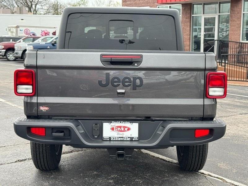 new 2025 Jeep Gladiator car, priced at $44,692