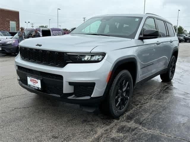 new 2024 Jeep Grand Cherokee L car, priced at $42,215